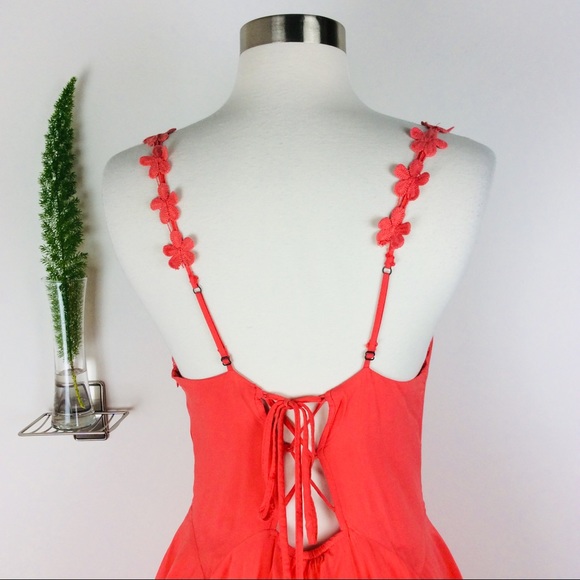 Kimchi Blue Gorgeous Strappy Flowy Dress Size (M) - Picture 6 of 7